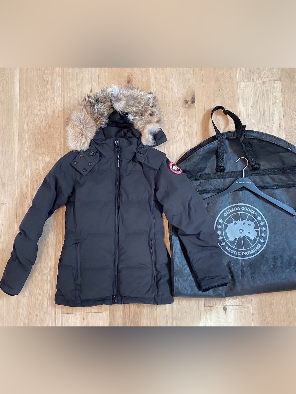 Canada Goose Heritage Chelsea Parka XS w/ Coyote Fur Trim, Garment Bag & Hanger